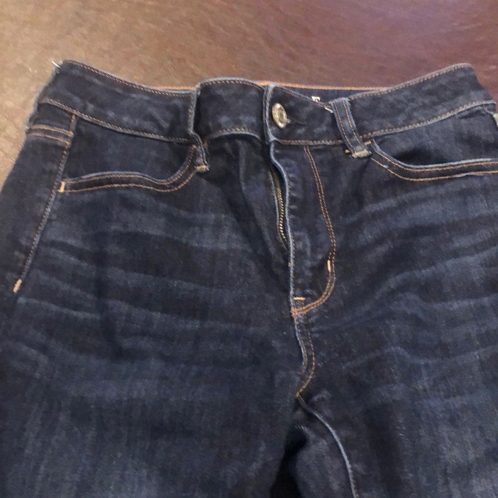 American Eagle dark washed super skinny jeans